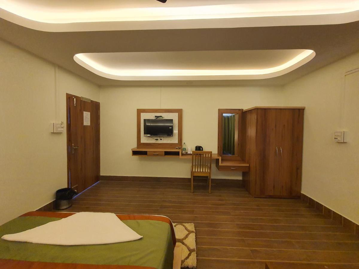Hotel Deo Volente Sivasagar Esterno foto