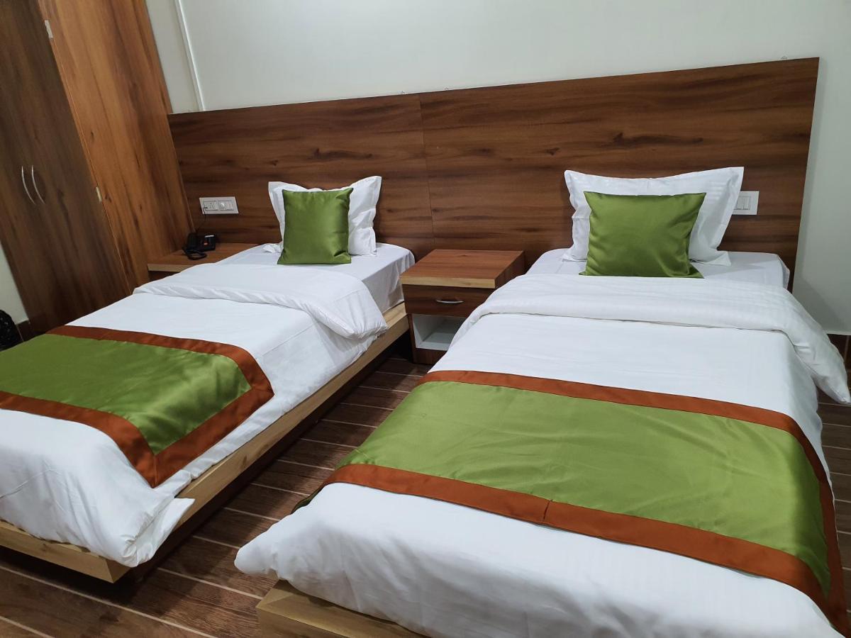 Hotel Deo Volente Sivasagar Esterno foto