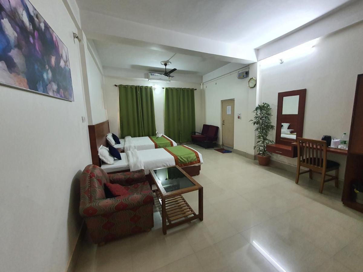Hotel Deo Volente Sivasagar Esterno foto