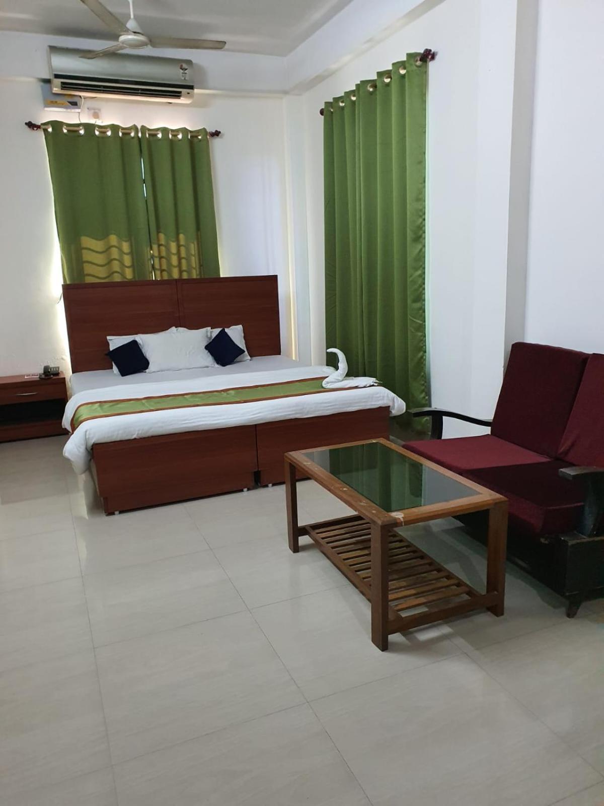 Hotel Deo Volente Sivasagar Esterno foto